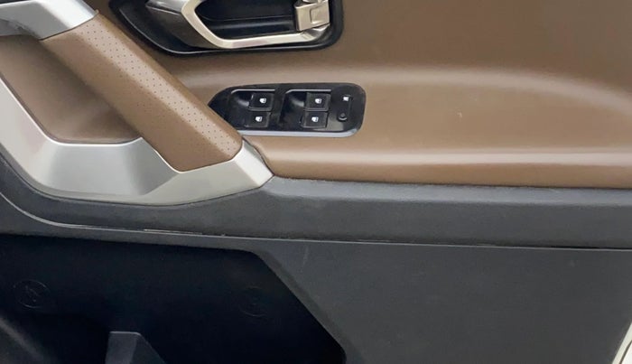 2022 Tata Harrier XZ PLUS 2.0L, Diesel, Manual, 1,33,757 km, Driver Side Door Panels Control