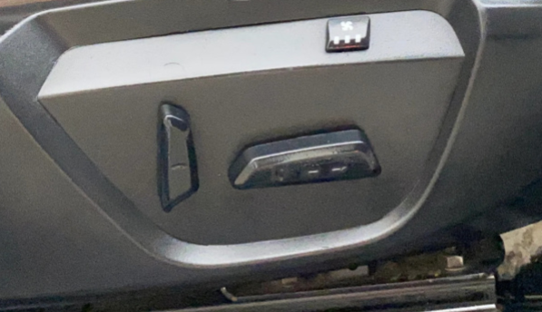 2022 Tata Harrier XZ PLUS 2.0L, Diesel, Manual, 1,33,757 km, Driver Side Adjustment Panel