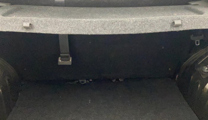 2024 Renault Kwid RXT 1.0 AMT, Petrol, Automatic, 15,103 km, Boot Inside