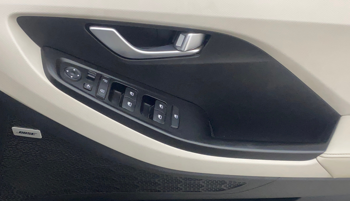 2022 Hyundai Creta SX (O) AT 1.5 DIESEL, Diesel, Automatic, 61,470 km, Driver Side Door Panels Control