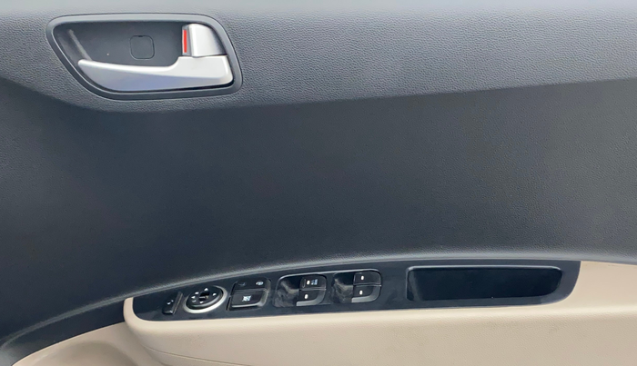 2018 Hyundai Grand i10 SPORTZ 1.2 KAPPA VTVT, Petrol, Manual, 81,960 km, Driver Side Door Panels Control