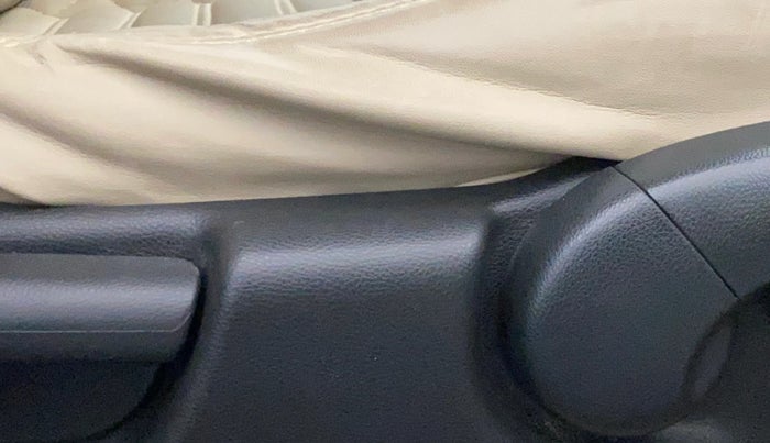 2017 Honda City 1.5L I-VTEC S MT, Petrol, Manual, 70,995 km, Driver Side Adjustment Panel