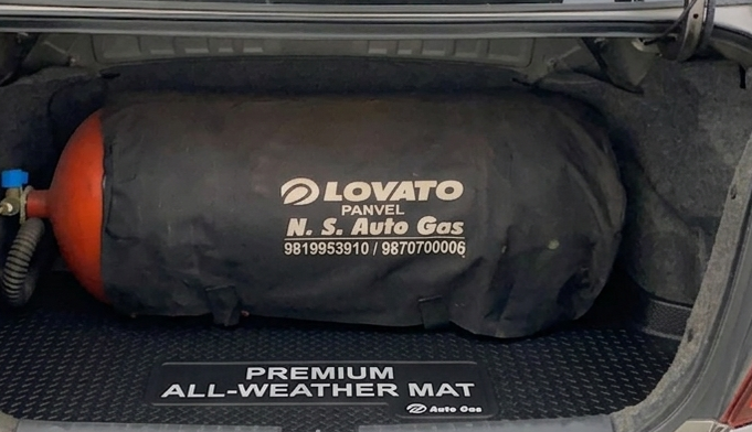 2016 Honda Amaze 1.2L I-VTEC S, CNG, Manual, 85,538 km, Boot Inside