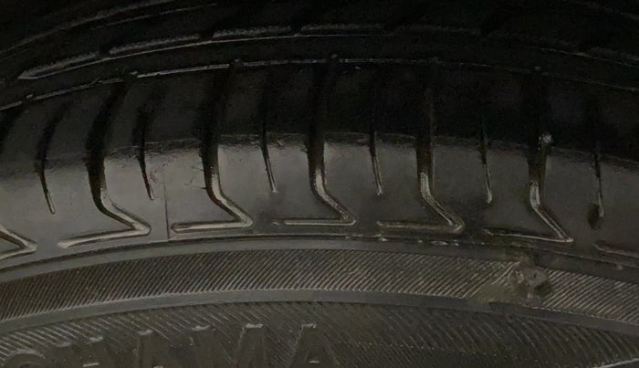 2017 Jeep Compass LIMITED 1.4 PETROL AT, Petrol, Automatic, 79,149 km, Left Rear Tyre Tread