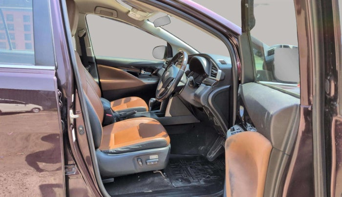 2019 Toyota Innova Crysta 2.8 ZX AT 7 STR, Diesel, Automatic, 1,48,526 km, Right Side Front Door Cabin
