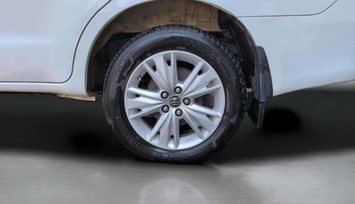 2020 Toyota Innova Crysta 2.4 ZX 7 STR, Diesel, Manual, 96,082 km, Left Rear Wheel