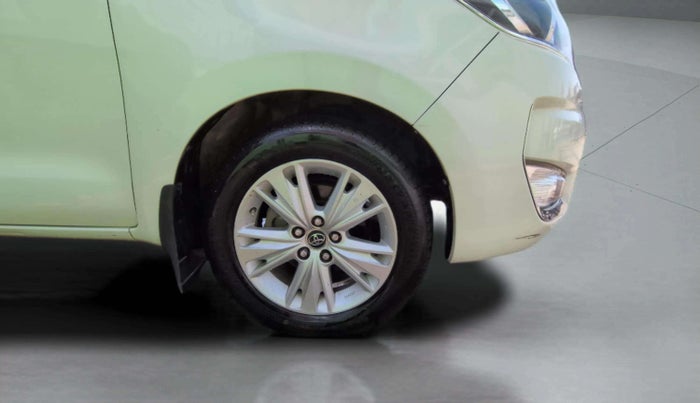 2020 Toyota Innova Crysta 2.4 ZX 7 STR, Diesel, Manual, 96,082 km, Right Front Wheel