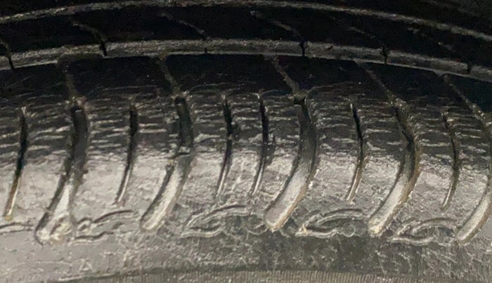 2021 Maruti S PRESSO VXI, CNG, Manual, 65,456 km, Left Front Tyre Tread