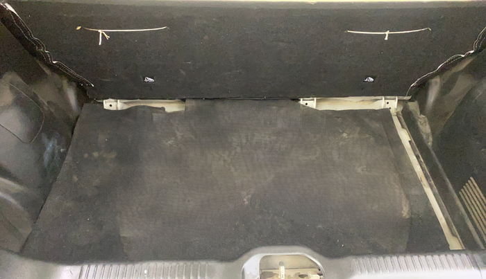 2021 Maruti Swift LXI, Petrol, Manual, 83,438 km, Boot Inside