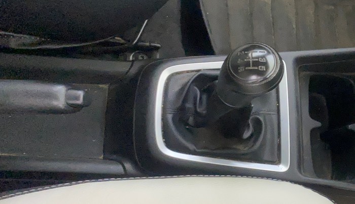 2021 Maruti Swift LXI, Petrol, Manual, 83,438 km, Gear Lever