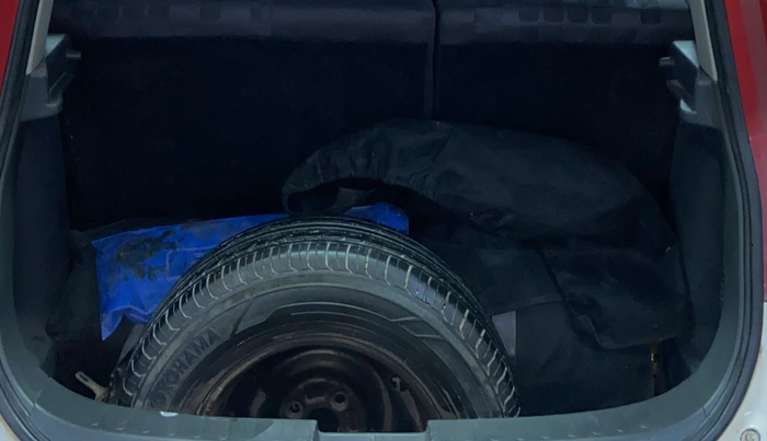 2016 Maruti Ritz LXI, CNG, Manual, 92,038 km, Boot Inside