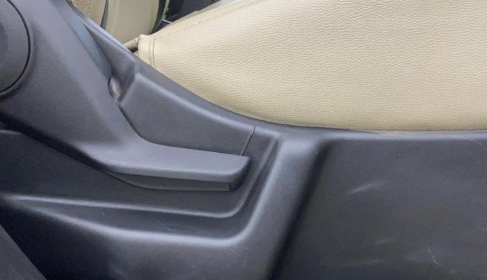 2019 Maruti New Wagon-R VXI 1.0 AMT, Petrol, Automatic, 31,966 km, Driver Side Adjustment Panel