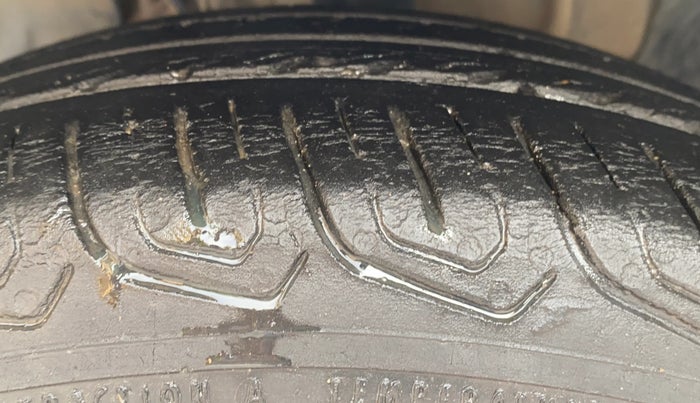 2022 Tata TIGOR XZ PETROL, CNG, Manual, 52,247 km, Left Front Tyre Tread