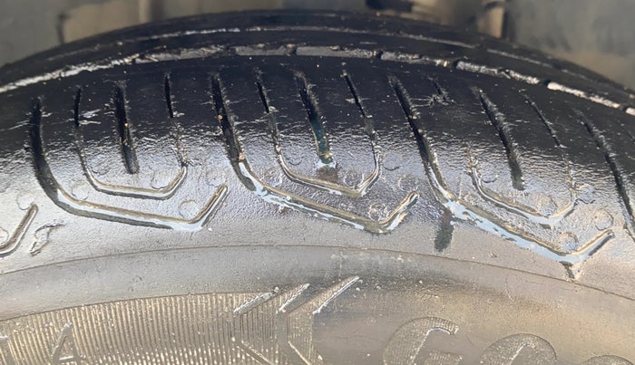 2022 Tata TIGOR XZ PETROL, CNG, Manual, 52,247 km, Right Front Tyre Tread