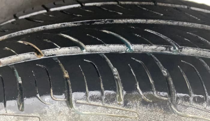 2014 Maruti Wagon R 1.0 LXI CNG, CNG, Manual, 77,879 km, Left Rear Tyre Tread