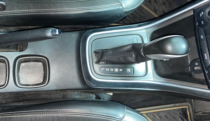 2020 Maruti S Cross ALPHA AT1.5, Petrol, Automatic, 1,09,958 km, Gear Lever