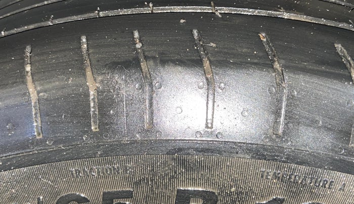 2020 Maruti S Cross ALPHA AT1.5, Petrol, Automatic, 1,09,958 km, Left Rear Tyre Tread