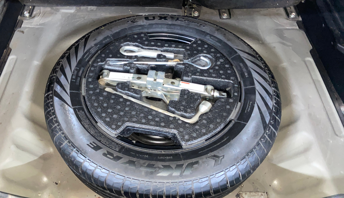 2020 Maruti S Cross ALPHA AT1.5, Petrol, Automatic, 1,09,958 km, Spare Tyre