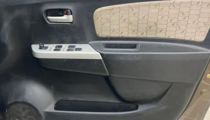 2015 Maruti Wagon R 1.0 VXI, Petrol, Manual, 52,852 km, Driver Side Door Panels Control