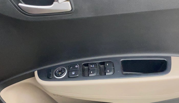 2015 Hyundai Grand i10 SPORTZ 1.2 KAPPA VTVT, Petrol, Manual, 73,321 km, Driver Side Door Panels Control