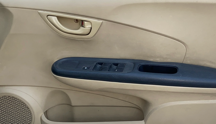 2014 Honda Amaze 1.2L I-VTEC E, Petrol, Manual, 64,013 km, Driver Side Door Panels Control