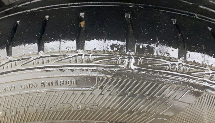 2016 Volkswagen Ameo HIGHLINE1.2L, Petrol, Manual, 94,889 km, Right Rear Tyre Tread