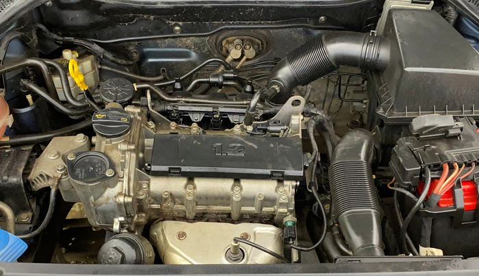 2016 Volkswagen Ameo HIGHLINE1.2L, Petrol, Manual, 94,889 km, Engine View