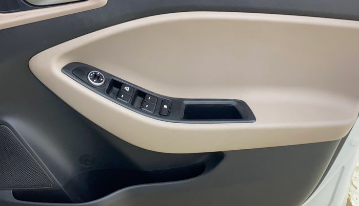 2019 Hyundai Elite i20 MAGNA PLUS 1.2, Petrol, Manual, 36,005 km, Driver Side Door Panels Control