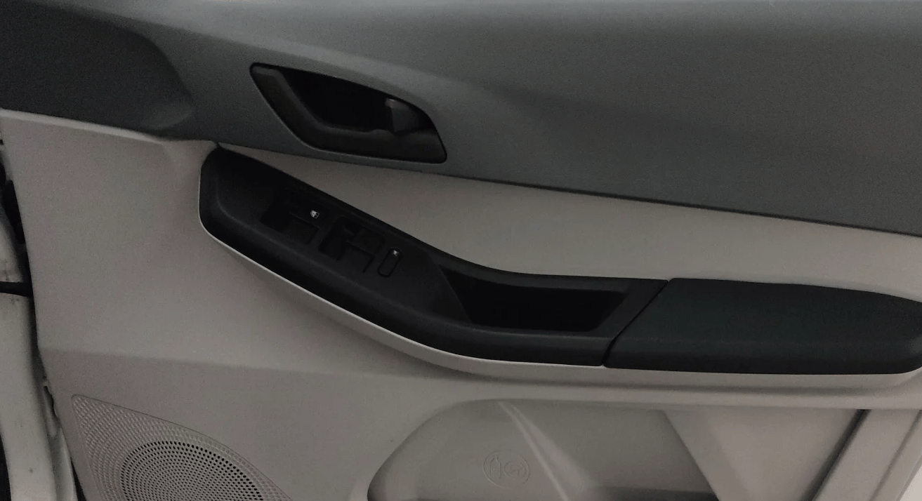 2025 Tata Tiago XZA, Petrol, Automatic, 1,702 km, Driver Side Door Panels Control
