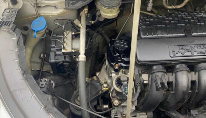 2016 Honda BR-V 1.5L I-VTEC S, Petrol, Manual, 73,042 km, Engine View - Right