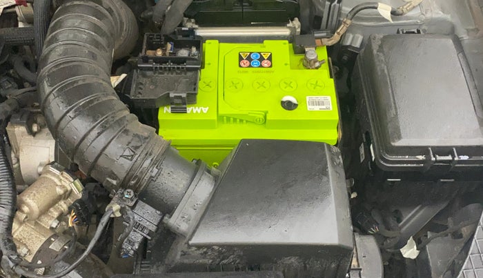 2020 Hyundai VENUE SX 1.5 CRDI, Diesel, Manual, 44,006 km, Engine View - Left