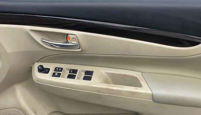 2018 Maruti Ciaz ALPHA  AT 1.4  PETROL, Petrol, Automatic, 83,072 km, Driver Side Door Panels Control