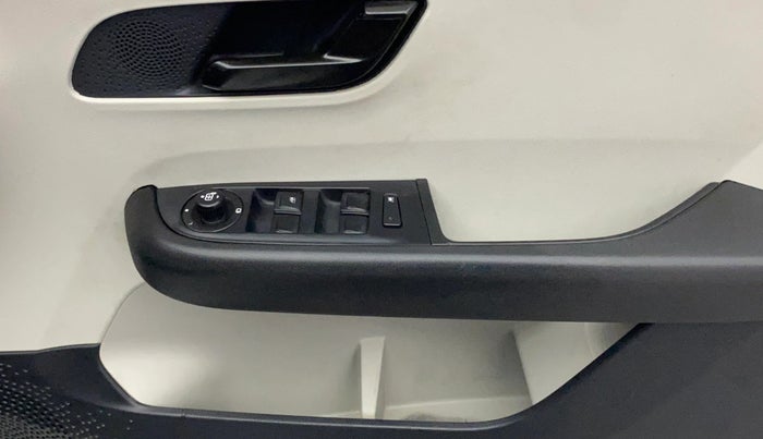 2023 Tata ALTROZ XM PLUS SUNROOF CNG, CNG, Manual, 13,109 km, Driver Side Door Panels Control