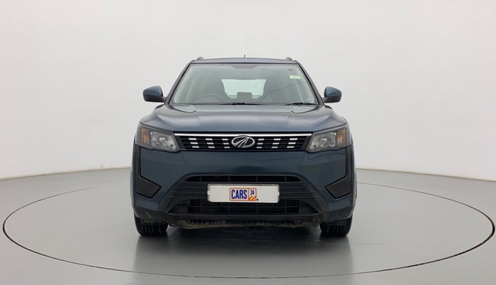 2020 Mahindra XUV300 W6 1.5 DIESEL, Diesel, Manual, 1,16,106 km, Front