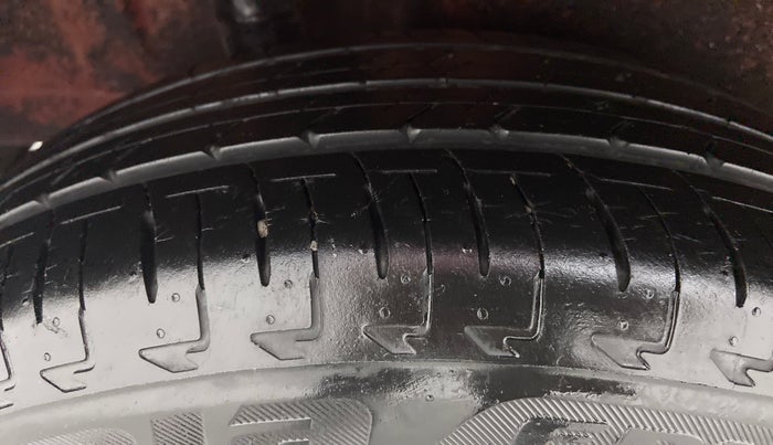 2017 Maruti IGNIS DELTA 1.2 K12, Petrol, Manual, 15,961 km, Right Rear Tyre Tread