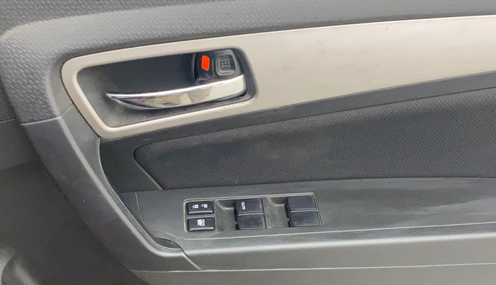 2017 Maruti Vitara Brezza ZDI, Diesel, Manual, 62,035 km, Driver Side Door Panels Control