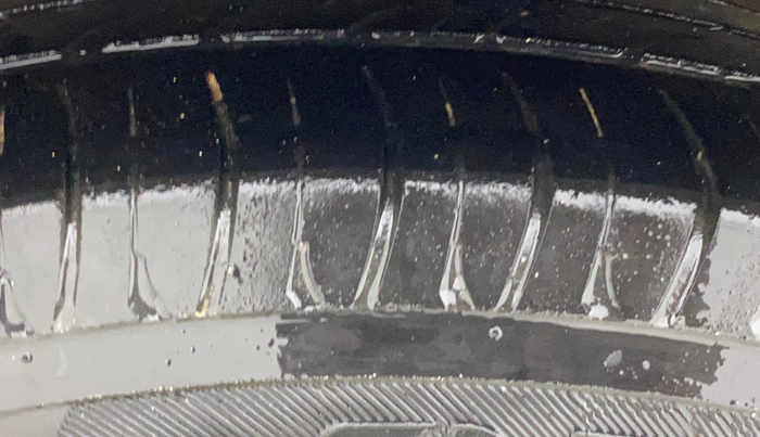 2015 Hyundai Xcent S 1.2, Petrol, Manual, 1,06,092 km, Right Rear Tyre Tread