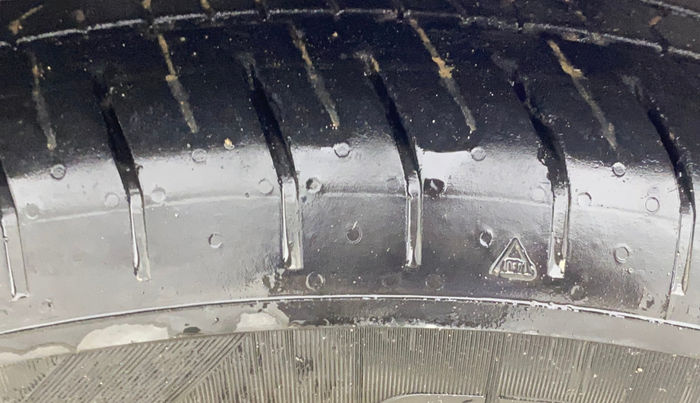 2024 Hyundai Verna SX (O) 1.5 TURBO PETROL DCT, Petrol, Automatic, 8,429 km, Left Front Tyre Tread