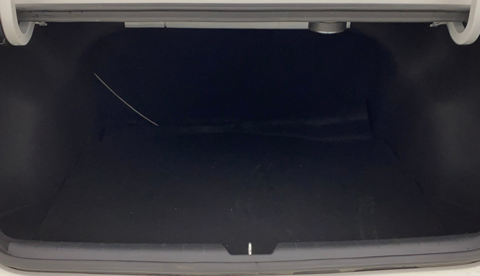 2024 Hyundai Verna SX (O) 1.5 TURBO PETROL DCT, Petrol, Automatic, 8,429 km, Boot Inside