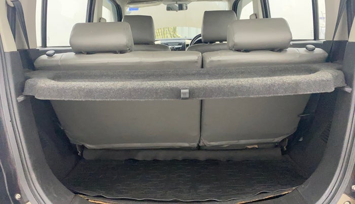 2017 Maruti Wagon R 1.0 VXI (O) AMT, Petrol, Automatic, 43,965 km, Boot Inside