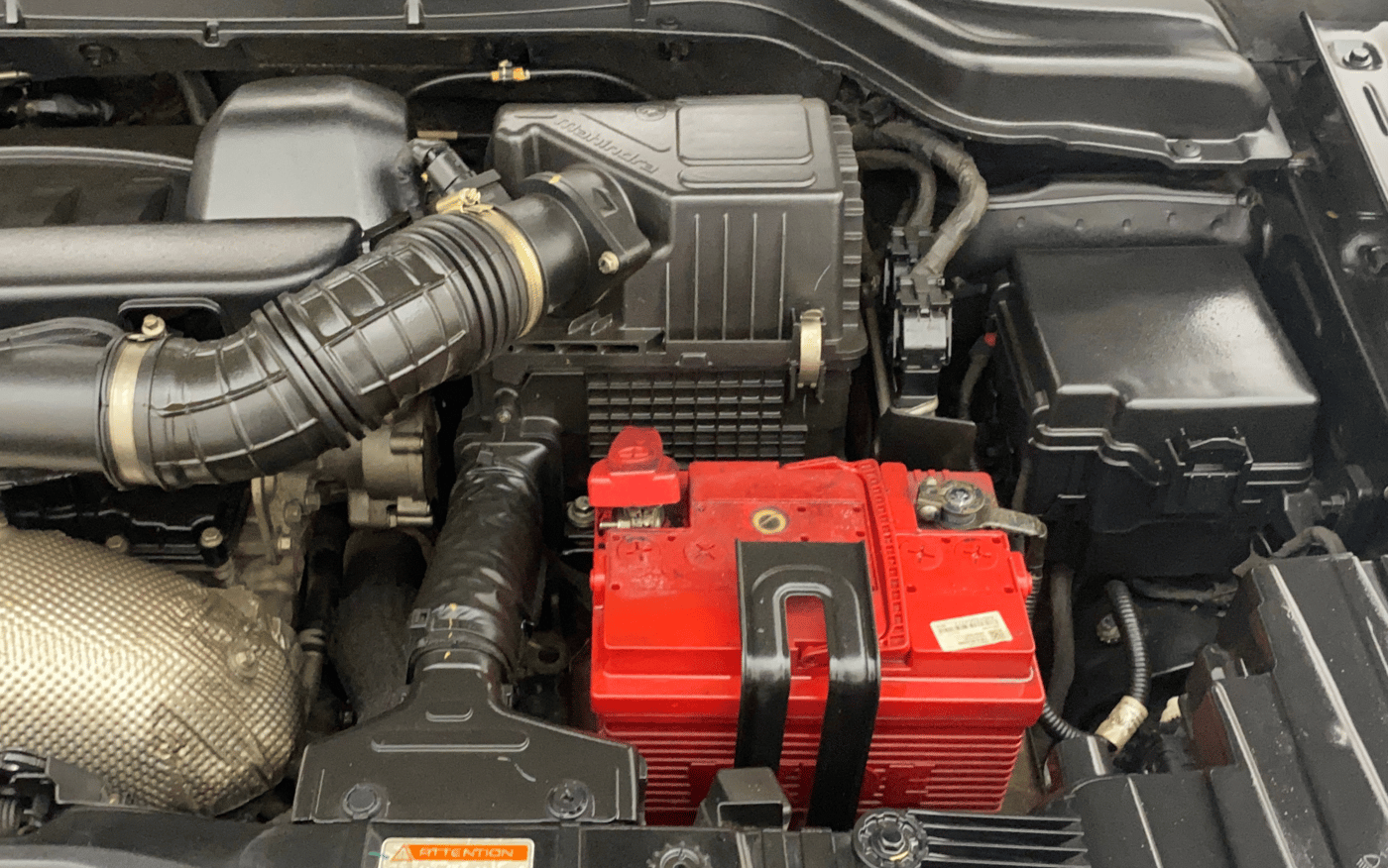 2019 Mahindra XUV300 W8 (O) 1.5 DIESEL, Diesel, Manual, 66,337 km, Engine View - Left
