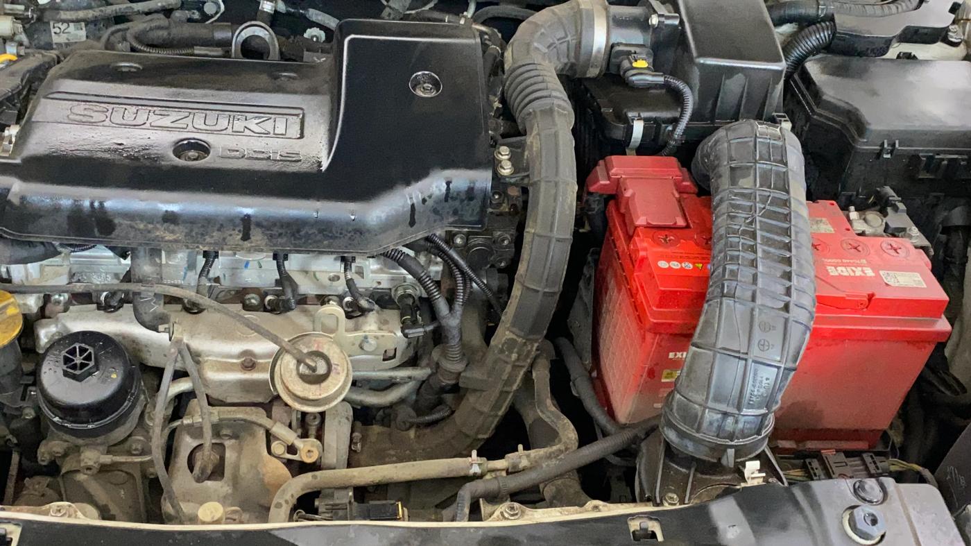2018 Maruti S Cross ZETA 1.3, Diesel, Manual, 48,125 km, Engine View - Left