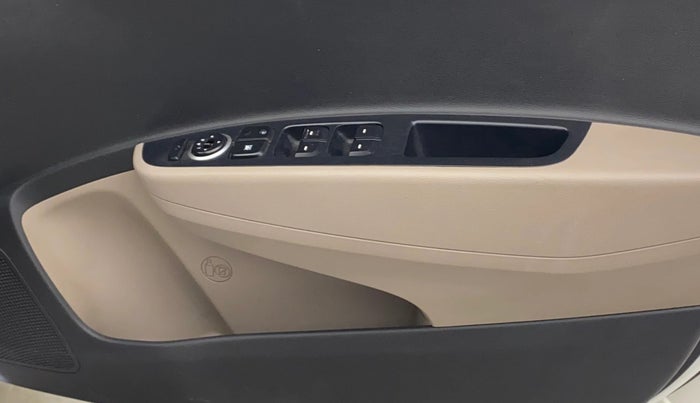 2014 Hyundai Grand i10 ASTA 1.2 KAPPA VTVT, Petrol, Manual, 93,550 km, Driver Side Door Panels Control