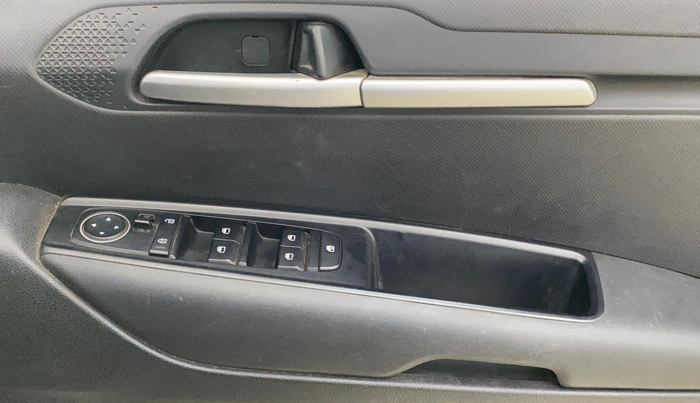 2023 KIA SONET HTK 1.5 DIESEL IMT, Diesel, Manual, 76,355 km, Driver Side Door Panels Control