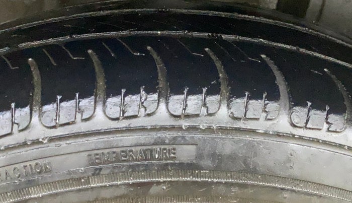 2016 Tata Tiago XZ PETROL, CNG, Manual, 68,463 km, Right Rear Tyre Tread