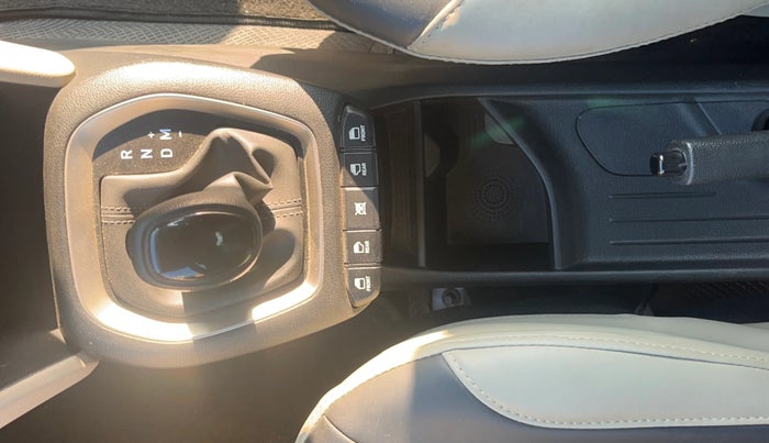 2021 Hyundai NEW SANTRO SPORTZ AMT, Petrol, Automatic, 14,639 km, Gear Lever