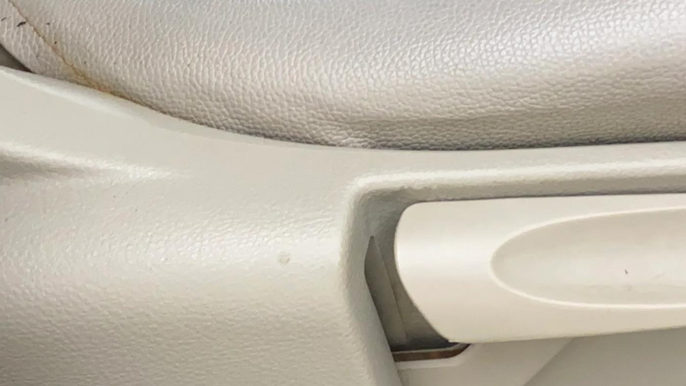 2013 Volkswagen Polo HIGHLINE1.2L, Petrol, Manual, 57,023 km, Driver Side Adjustment Panel