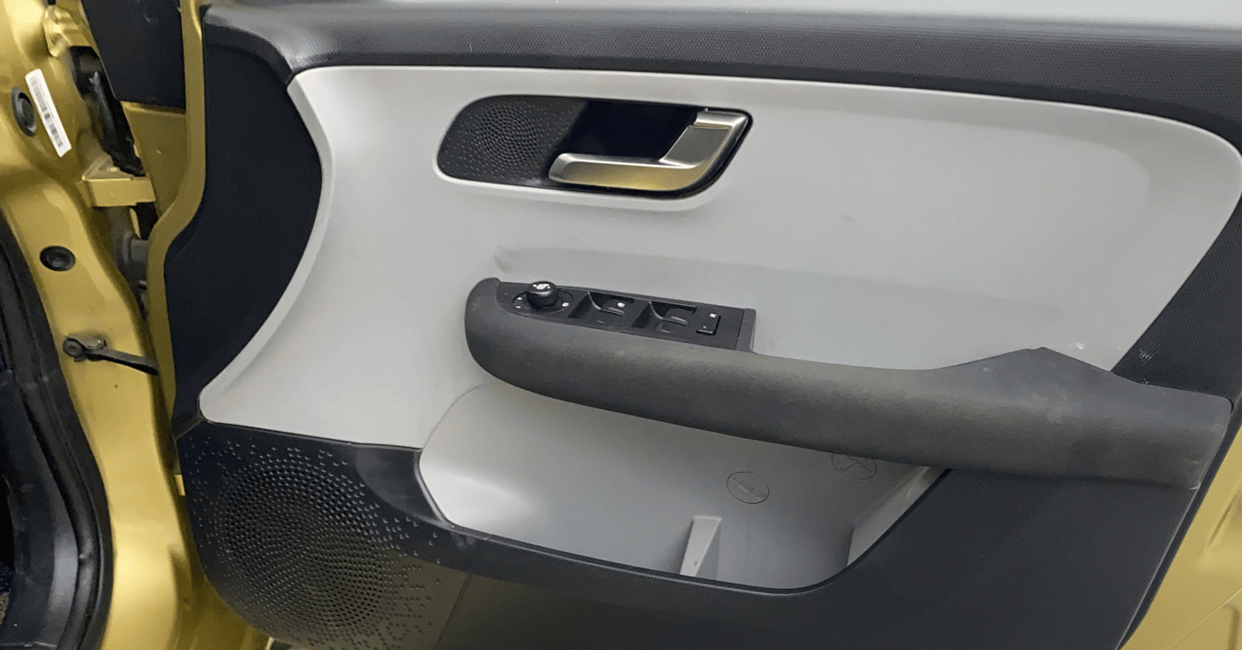 2020 Tata ALTROZ XZ PETROL, Petrol, Manual, 86,875 km, Driver Side Door Panels Control