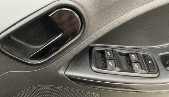 2019 Ford New Figo TITANIUM1.5 DIESEL, Diesel, Manual, 71,342 km, Driver Side Door Panels Control