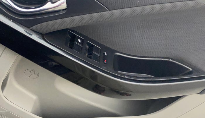 2019 Tata NEXON XZA PLUS PETROL, Petrol, Automatic, 57,459 km, Driver Side Door Panels Control